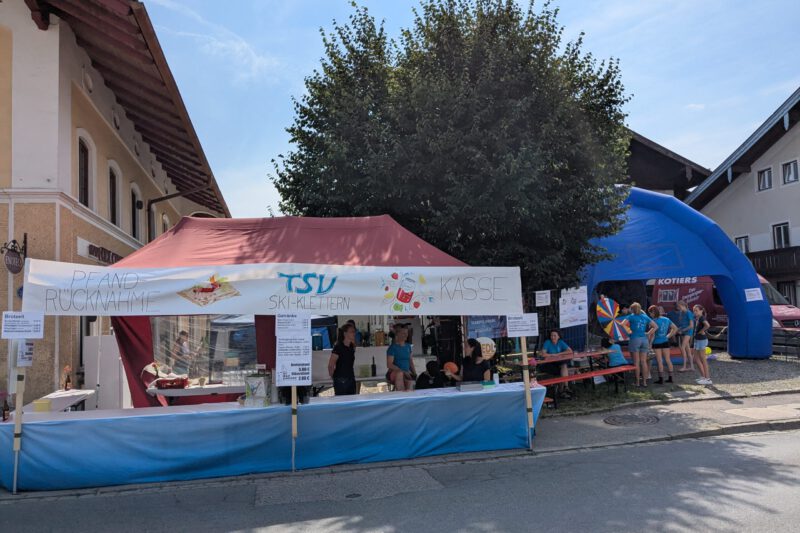 Premiere mit Kletteraktion: Abteilung Ski & Klettern beim Bad Endorfer Dorffest